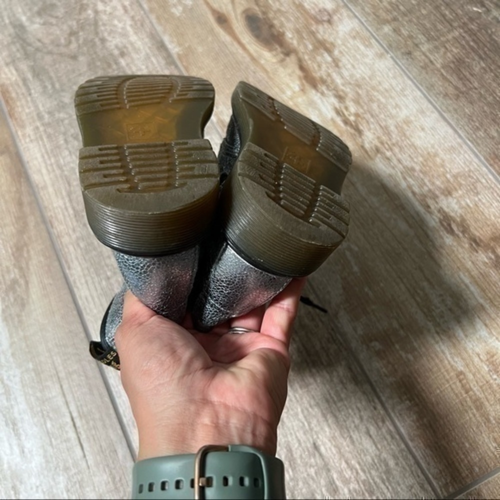 Dr. Martens | Delaney Lamper Foil Combat Boots - Picture 5 of 10